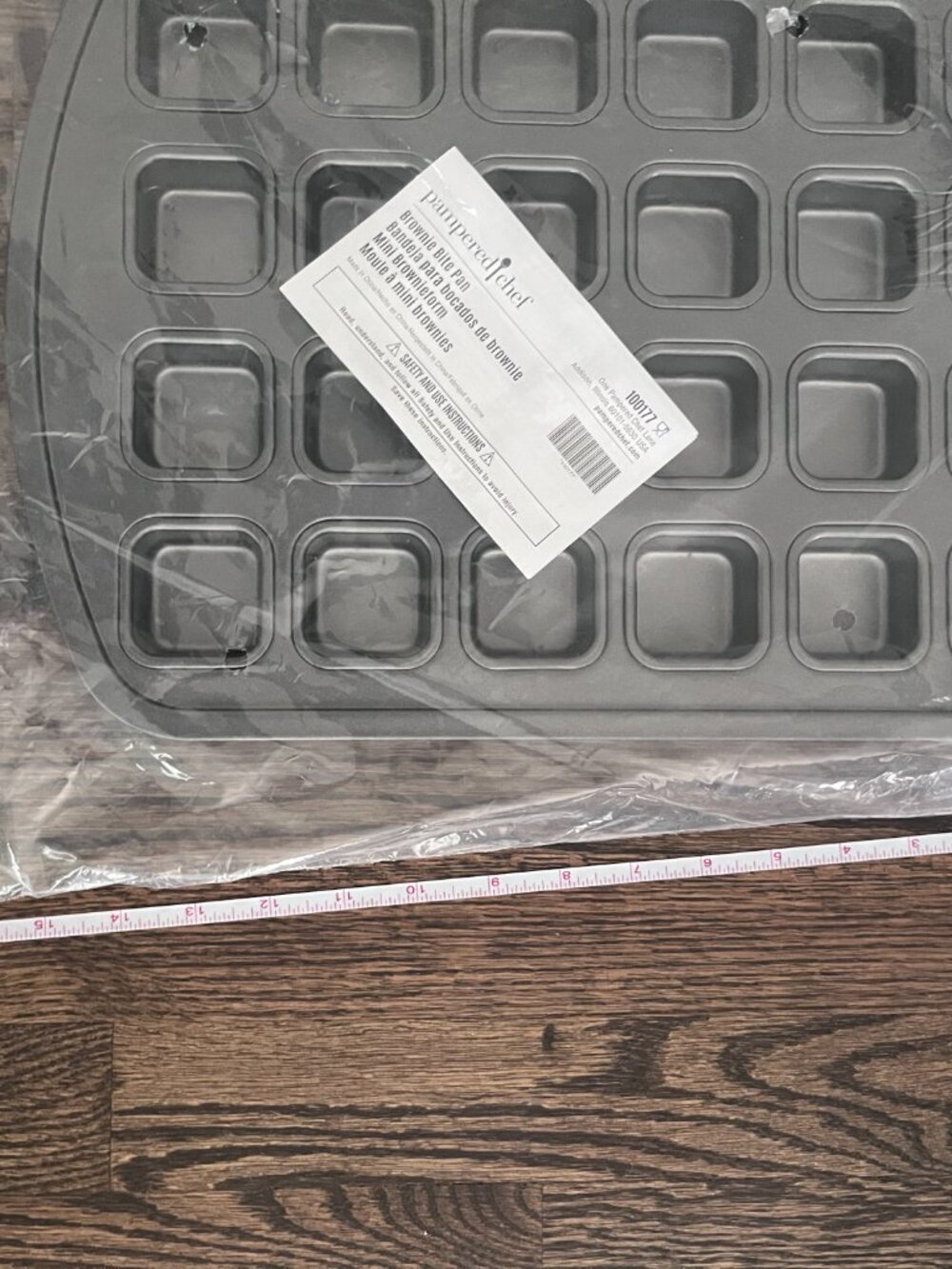 New in package: Pampered Chef Brownie Bite Pan (Item #100177). - Picture 3 of 5